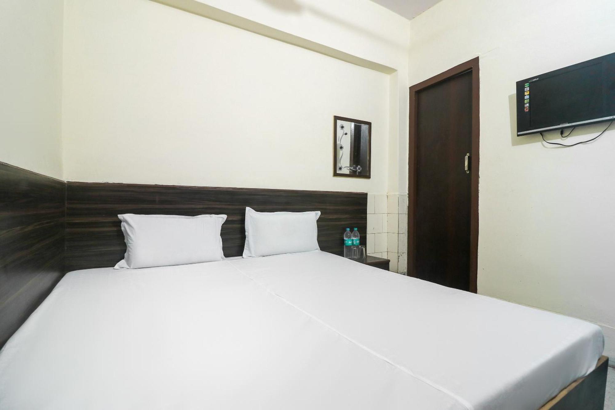 Alīgarh Spot On Hotel Anand Bhawan מראה חיצוני תמונה