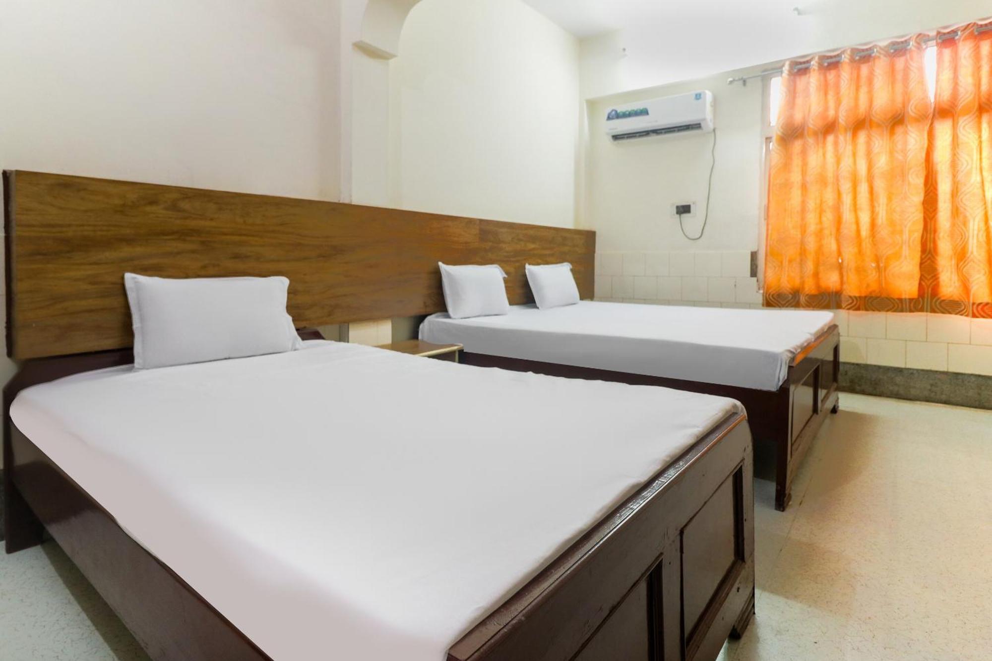 Alīgarh Spot On Hotel Anand Bhawan מראה חיצוני תמונה